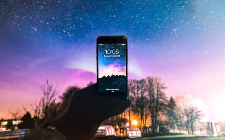 Telefon pod zvezdnatim nebom