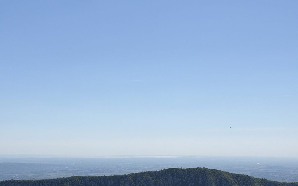 Morsko obzorje, gledano z višine